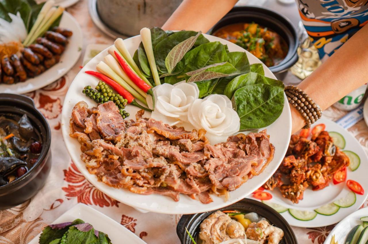 Khach San Binh Duong Hotel Quy Nhon Bagian luar foto